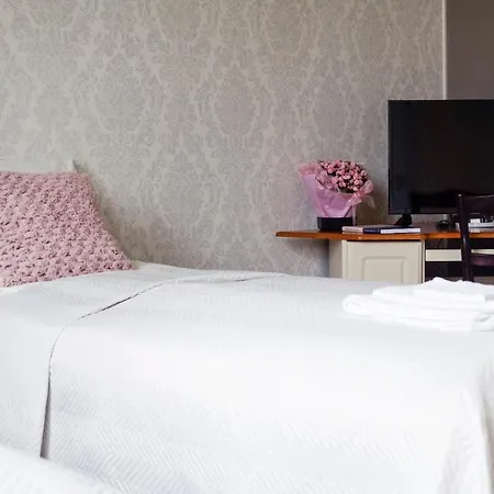 Kartanomajoitus Sofia & Angelique Пиексямяки